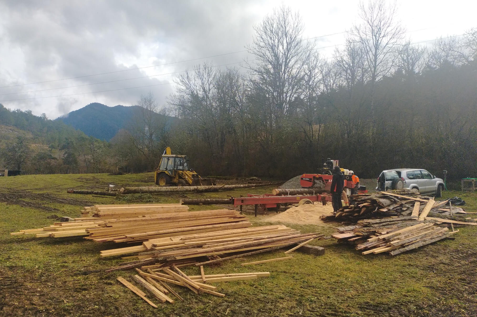 Grande salle collective au Moulin de Recours